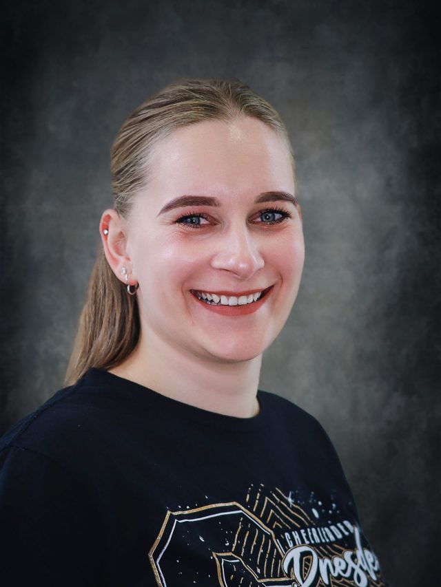 https://cheerleader-verein-dresden.de/wp-content/uploads/2025/08/Isabelle-Doerre-640x853.jpg